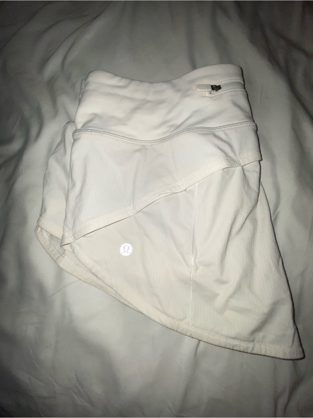 lululemon athletica Women’s White Athletic Skirt size 8